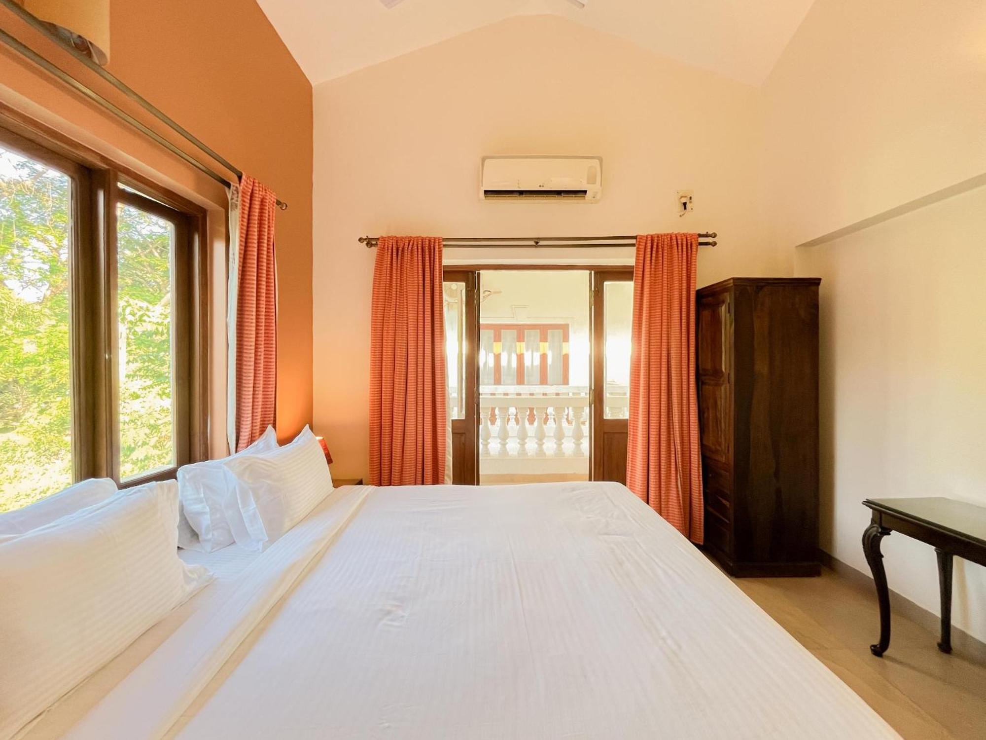 Rainforest - Casa Azure 5 Min Walk To The Beach كالانغيُت الغرفة الصورة