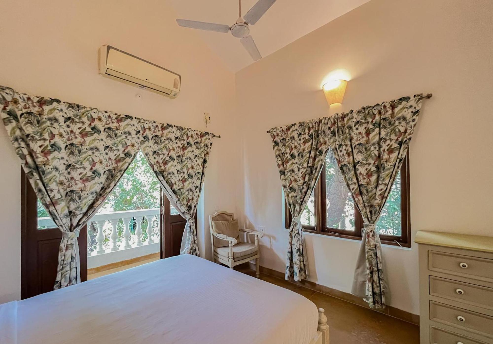 Rainforest - Casa Azure 5 Min Walk To The Beach كالانغيُت الغرفة الصورة